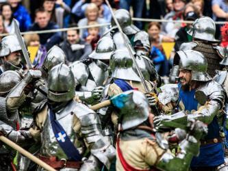 Knights do battle at Images from Arundel Castle Siege event 2016