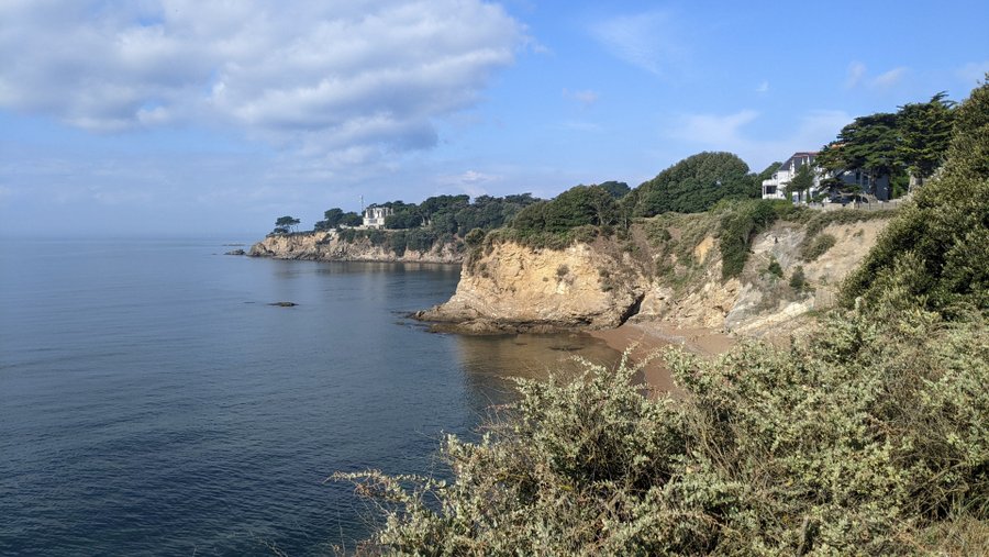 View along the cliffs