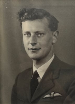 B/W photo of Flt Lt Noel Green