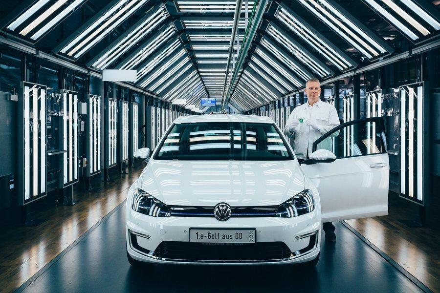 New Volkswagen E-Golf