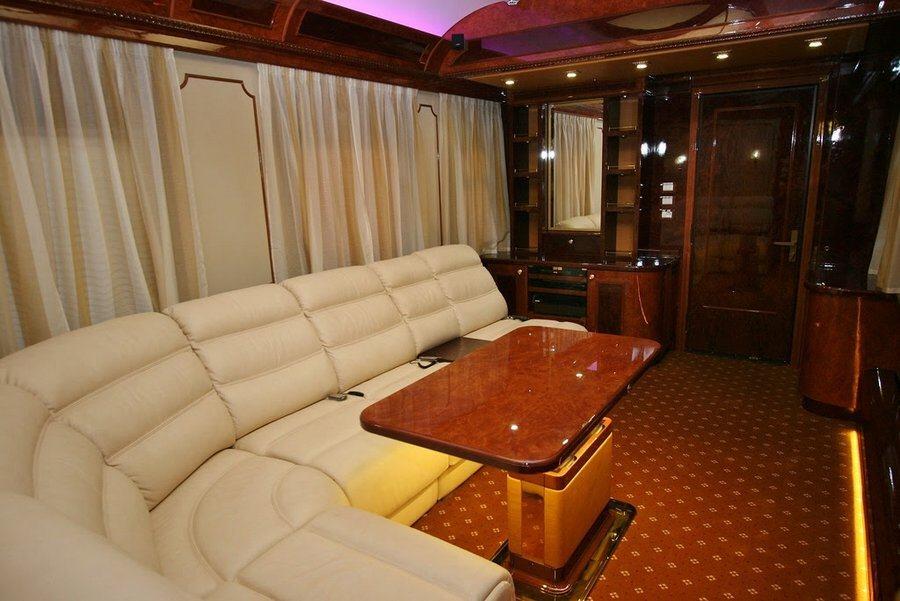 Romanov Suite lounge 