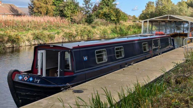 Guide to Narrowboating on the Union Canal - Mechtraveller