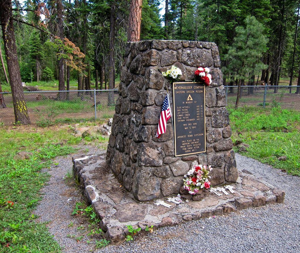 The Mitchell Monument, Oregon - Mechtraveller