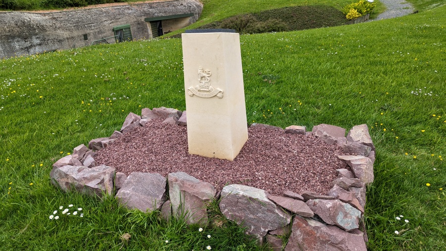 A small commemoration stone