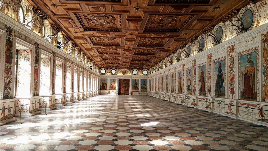 Ornately decorated long hall